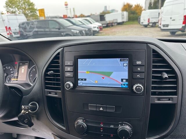 Box van Mercedes-Benz Vito 111 Kompakt Temp*Klima*Navi