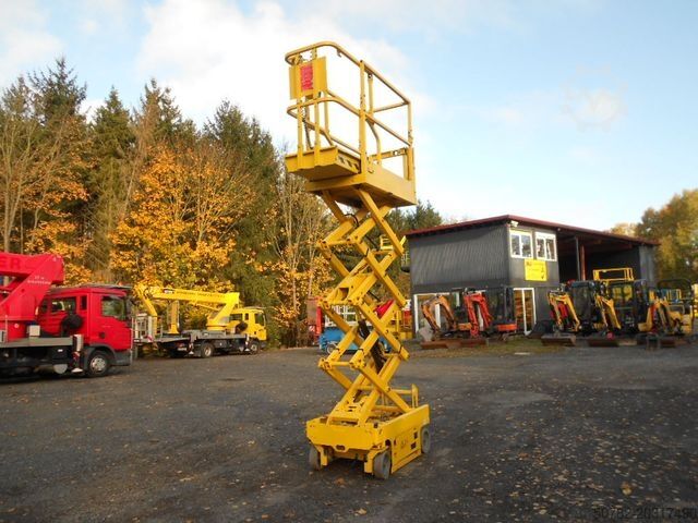 Work platform GENIE GS 1330, Leichtscherenarbeitsbühne Genie 5,9 m