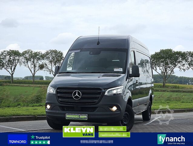 High-roof van MERCEDES-BENZ SPRINTER 319 L2H2 MBUX10  LED!!
