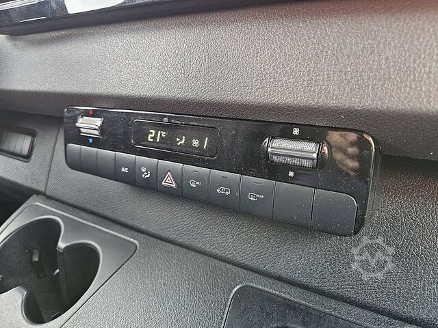 High-roof van MERCEDES-BENZ SPRINTER 319 L2H2 MBUX10  LED!!