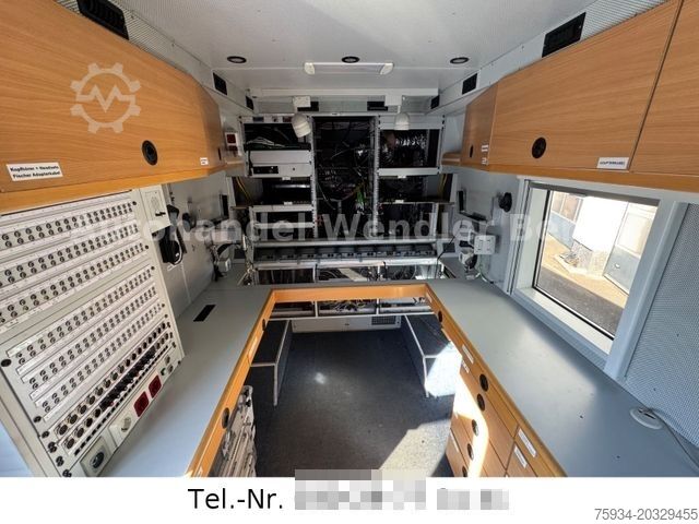 High top van MERCEDES-BENZ Vario 818D Diffsperre/Klima/Standh/Luftfed Euro4