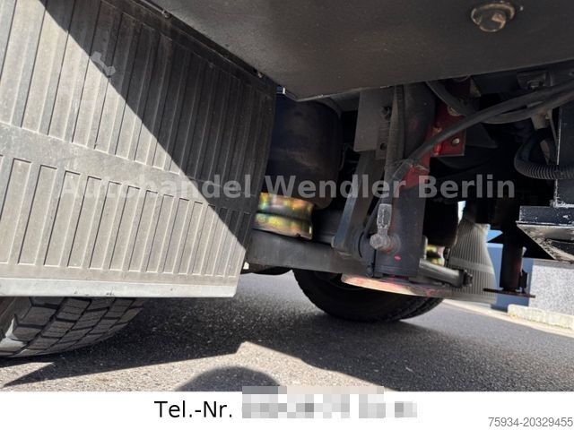 High top van MERCEDES-BENZ Vario 818D Diffsperre/Klima/Standh/Luftfed Euro4