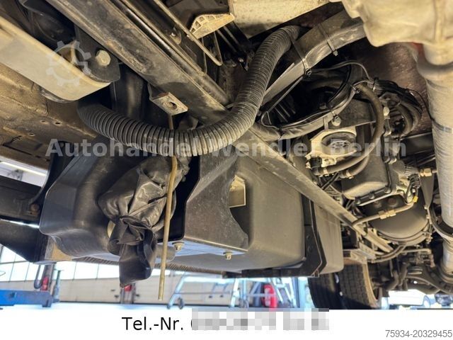 High top van MERCEDES-BENZ Vario 818D Diffsperre/Klima/Standh/Luftfed Euro4