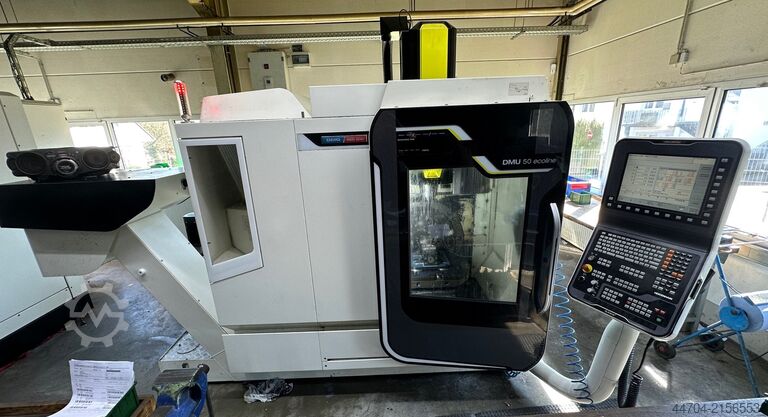 Universal-Bearbeitungszentrum DMG MORI DMU 50