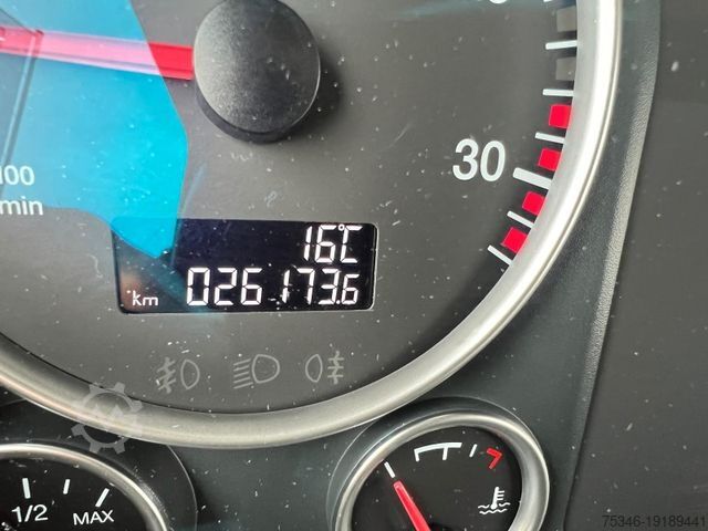 Flatbed truck MAN TGM 15.290 /BL/Pritsche 7,25m/LBW/AHK/Nur 26 tkm