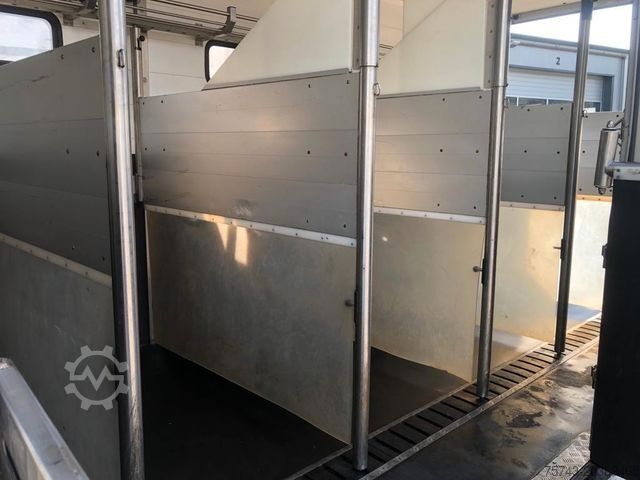 Viehtransporter LKW MERCEDES-BENZ Actros 2635   6 Pferde  Roelofsen,