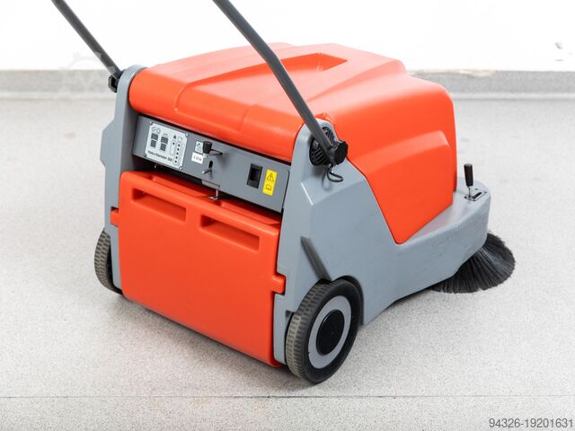 Sweeper Hako Hamster B500 NEW BATTERIES Hako Hamster B 500 - NEW BATTERIES