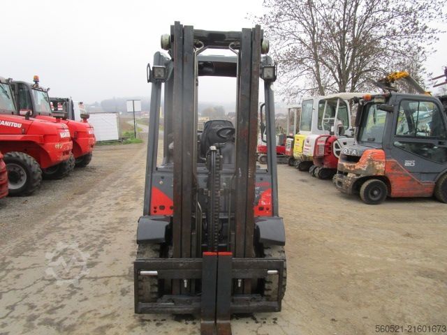 Dieselstapler Linde H25D-02 Triplex-Freihub 4,7m + Seitenschieber