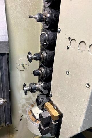 5-Achs-CNC-Bearbeitungszentrum Willemin W158