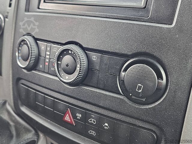 High-roof van MERCEDES-BENZ SPRINTER 519 L2H2 V6 Airco 3.0Ltr