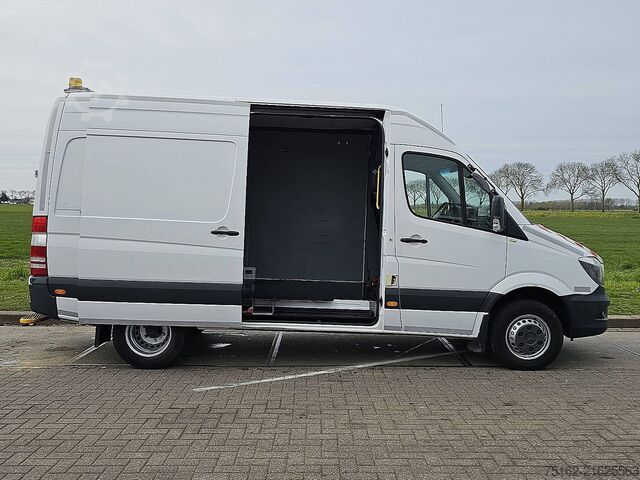 High-roof van MERCEDES-BENZ SPRINTER 519 L2H2 V6 Airco 3.0Ltr
