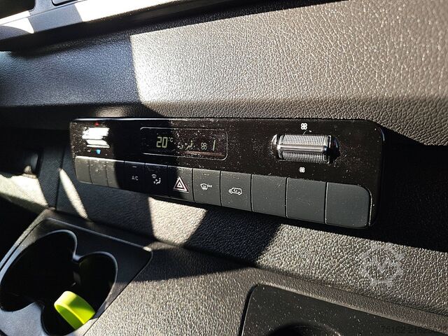 Suitcase MERCEDES-BENZ SPRINTER 315 Bakwagen Laadklep!