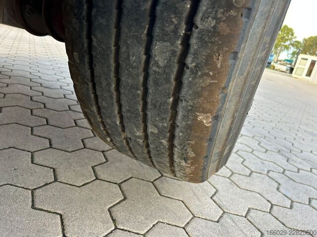 Tipper semitrailer KEMPF SKM 35/3 Stahlkippmulde 2 Liftachsen