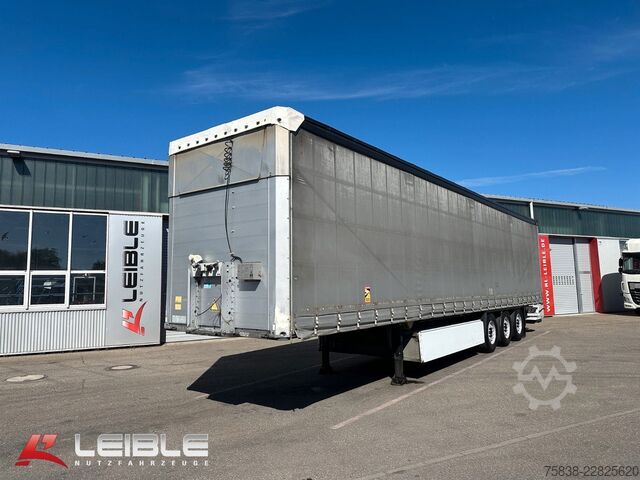 Auflieger mit Pritsche & Plane SCHMITZ CARGOBULL SCS Tautliner mit LBW / Ladebordwand Bär 2t