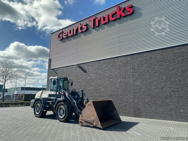 Loader Terex TL 160 +HOOGKIEPBAK+HYDRAULISCHE+VEEGBORSTEL