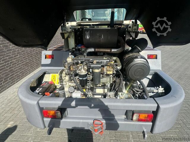 Radlader Terex TL 160 +HOOGKIEPBAK+HYDRAULISCHE+VEEGBORSTEL
