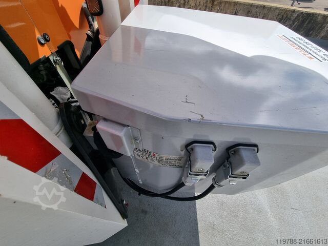 Selbstfahrende Arbeitsbühne Ruthmann Bluelift SA18 Bluelithium Unfall