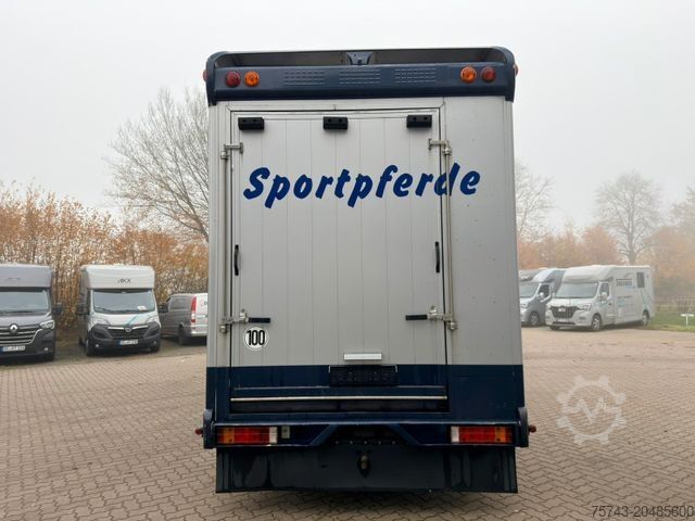 Cattle truck MERCEDES-BENZ ATEGO 1324 6 Pferde Wohnung