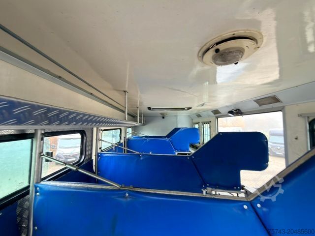 Cattle truck MERCEDES-BENZ ATEGO 1324  6  Pferde  Wohnung