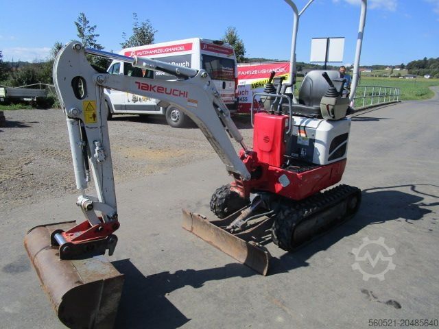 Minibagger Takeuchi TB 210R - mechan. Schnellwechsler +3 Löffel