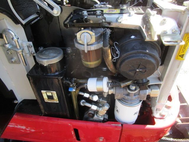 Minibagger Takeuchi TB 210R - mechan. Schnellwechsler +3 Löffel