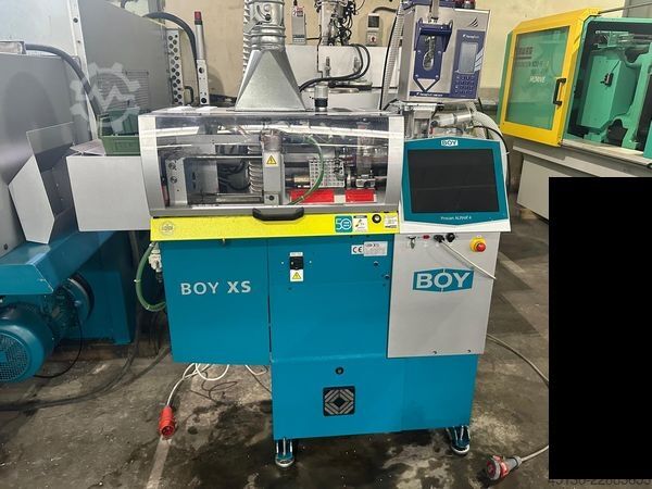 Injection molding machine Boy XS