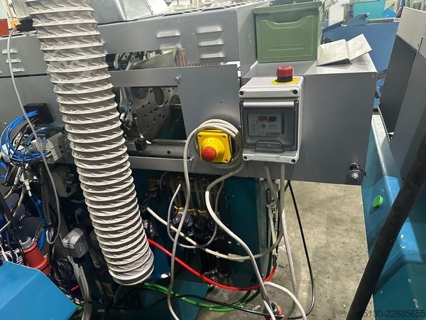 Injection molding machine Boy XS
