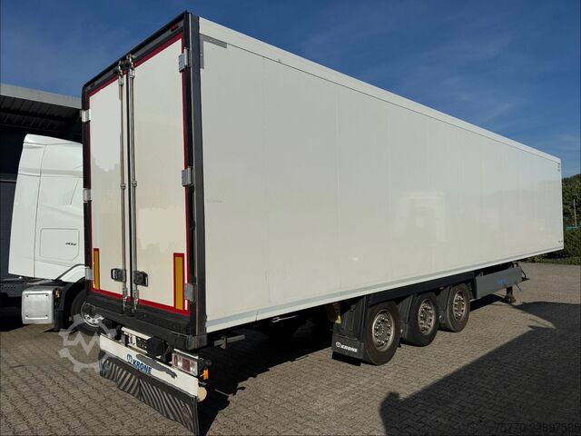 Reefer semitrailer KRONE Tiefkühlkoffer Thermoking SLXi Spectrum