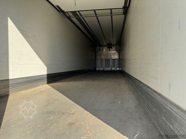 Reefer semitrailer KRONE Tiefkühlkoffer Thermoking SLXi Spectrum