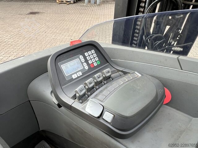 Schubmaststapler Toyota RRE 160 HC