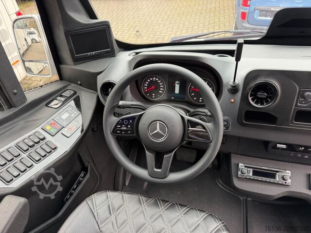 Kleinbus MERCEDES-BENZ Sprinter 519 CDI 31 Sitzplätze VIP Kofferraum