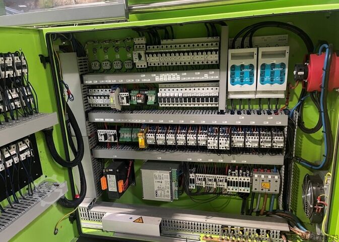 Injection molding machine Engel Insert 200H/70