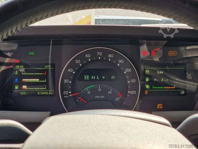 Volume-SZM Volvo FH 13.500 Globetrotter XL 4x2 - Low deck - I Sa...