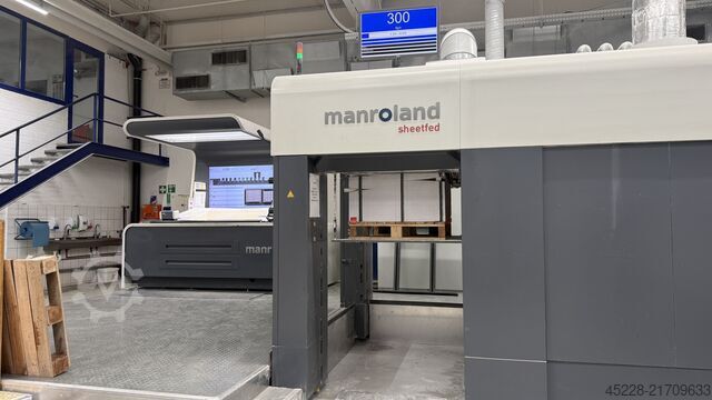 Sheetfedoffset Man Roland R 707 LTTLV UV Evolution + Mabeg RS 104