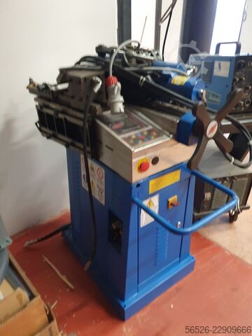 Dornbiegemaschine mit Lader ERCOLINA TOP 030