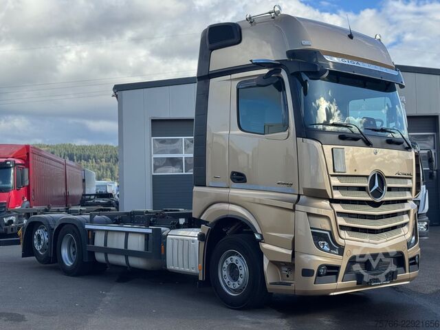 Swap body truck MERCEDES-BENZ ACTROS 2553 L / ÖL-RETARDER / GIGA / STANDKLIMA