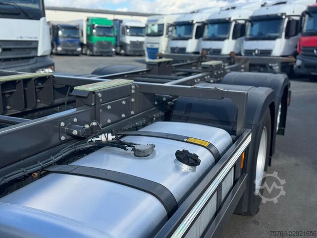 Swap body truck MERCEDES-BENZ ACTROS 2553 L / ÖL-RETARDER / GIGA / STANDKLIMA