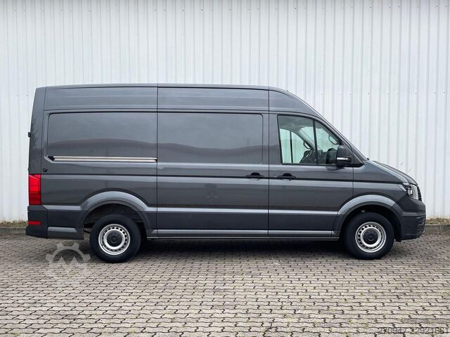 High top van VW Crafter Kasten 35 L3H3 AHK RFK äden