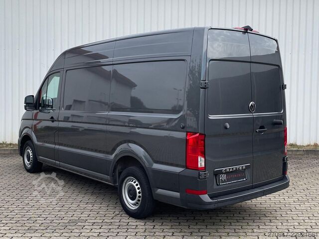 High top van VW Crafter Kasten 35 L3H3 AHK RFK äden
