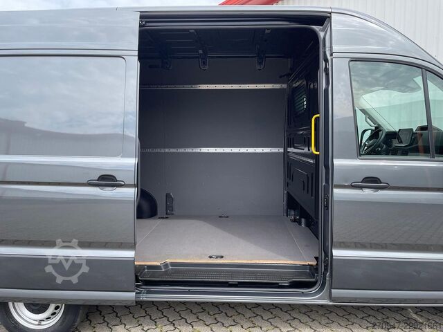 High top van VW Crafter Kasten 35 L3H3 AHK RFK äden