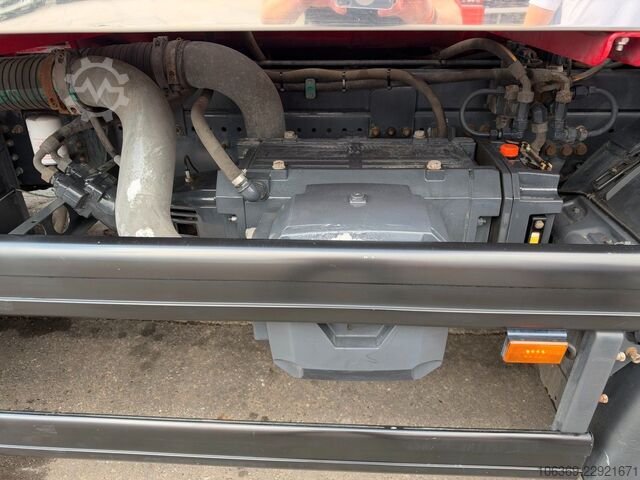 Vacuum tank truck SCANIA P280 4x2 Simon Moos SLS1648 Combi
