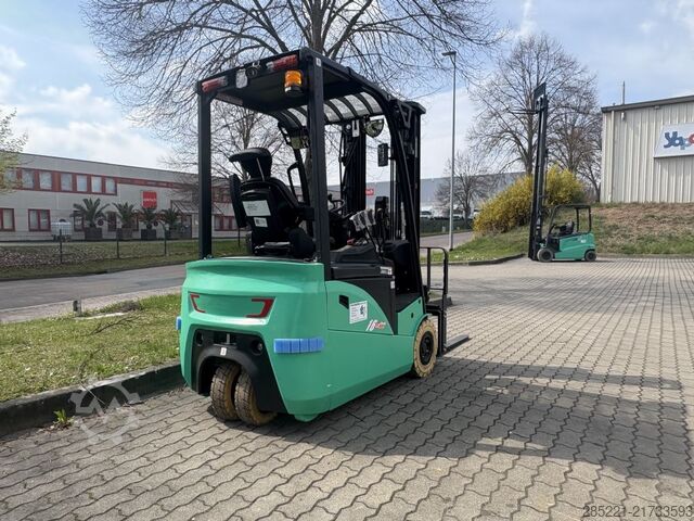 Electric 3-wheel forklift LM ECBT16Q