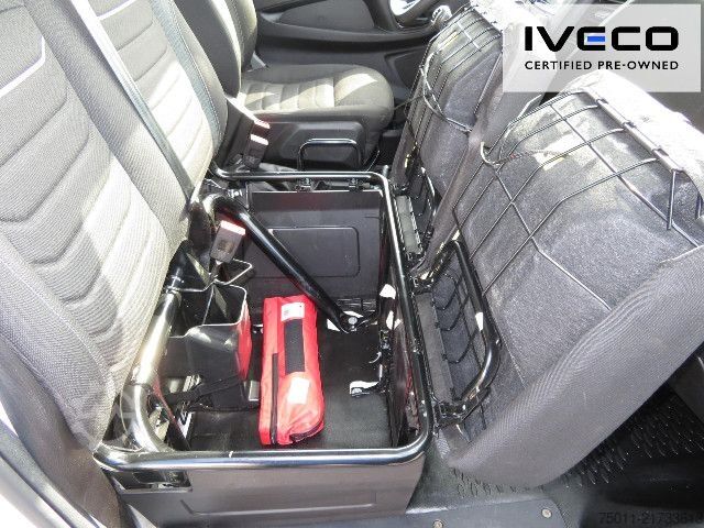 High top van IVECO Daily 35S16V Klima, PDC, Radstand 3520mm