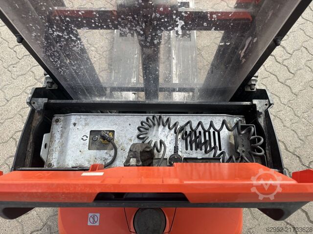 High Lift stacker Toyota SWE 120 / Akku 97%