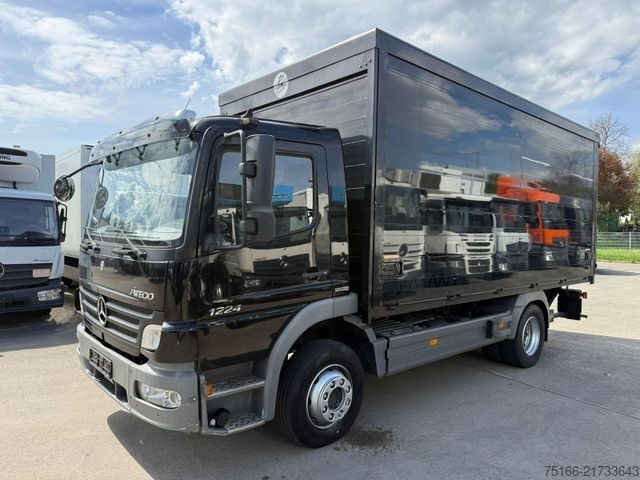 Beverage truck MERCEDES-BENZ ATEGO 1224 L Getränkekoffer 5,3 m LBW 2 T*AHK