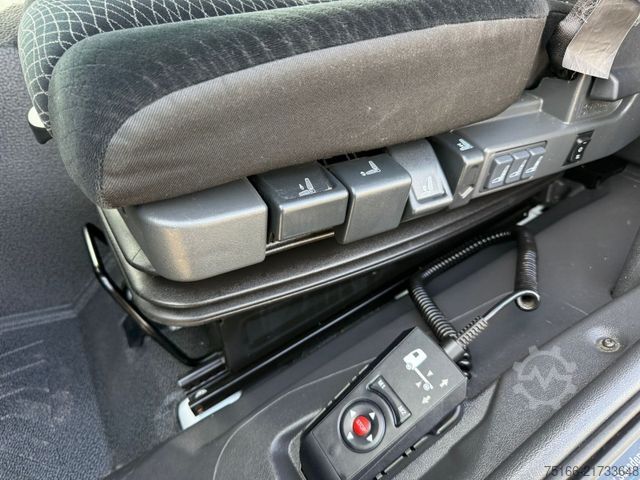 Box truck MERCEDES-BENZ ATEGO 1224 L Koffer 7,20 m LBW 1,5 T*KLIMA+AHK