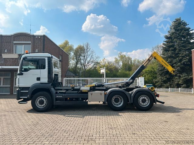Roll-off tipper truck MAN 26.420 TGS Abroller Hydrodr. 6x4 3,90m Radstand