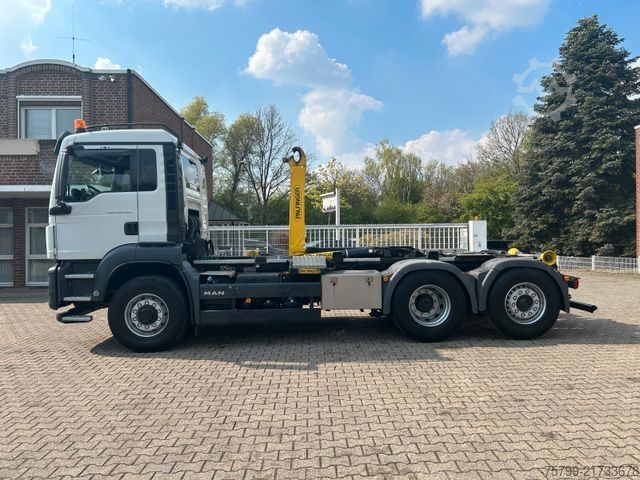 Roll-off tipper truck MAN 26.420 TGS Abroller Hydrodr. 6x4 3,90m Radstand