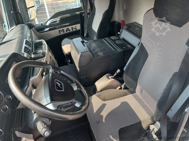 Roll-off tipper truck MAN 26.420 TGS Abroller Hydrodr. 6x4 3,90m Radstand