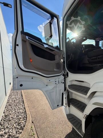 Transporter Fahrgestell DAF XG+ 480 FAN AUT LM